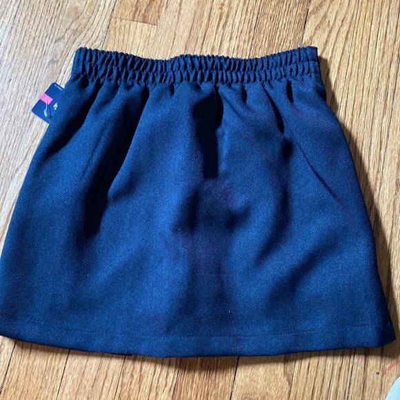 IZOD Uniform skirt - Picture 2 of 2